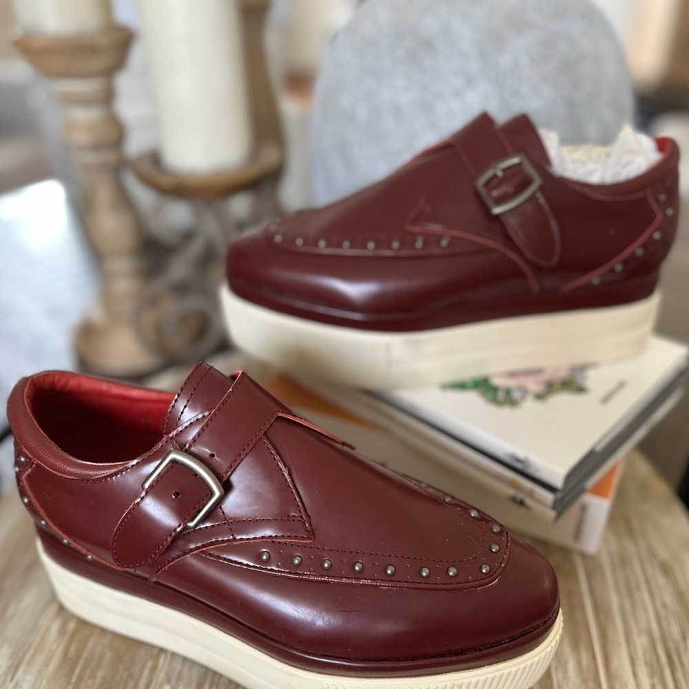 Ash Bordeaux/Bordux platform
